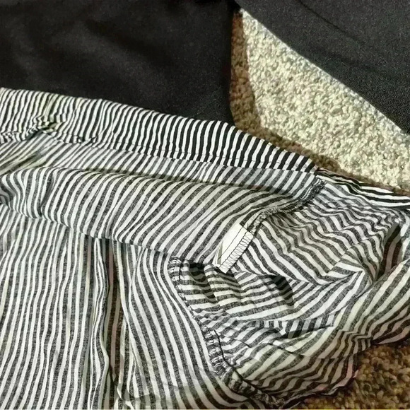 Zara Basic Collection- Top Mixed Media Blouse -striped Black And White Small - Picture 5 of 8